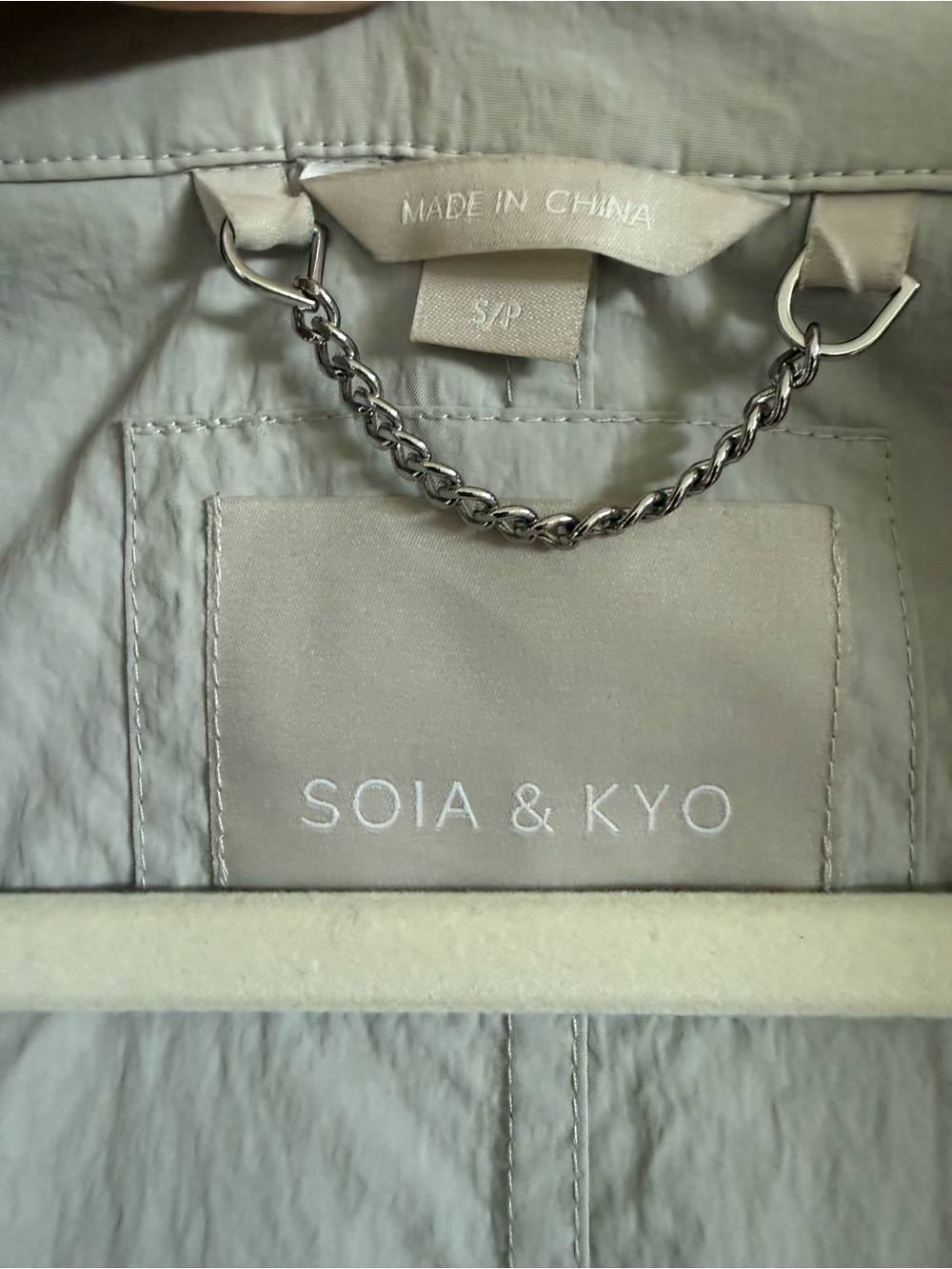 SOIA & KYO Emerson Hooded Anorak Windbreaker - Light Grey - Picture 8 of 8
